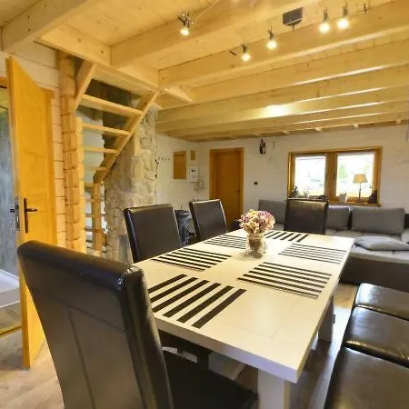 Sloneczna Osada W Gorach Na Wylacznosc